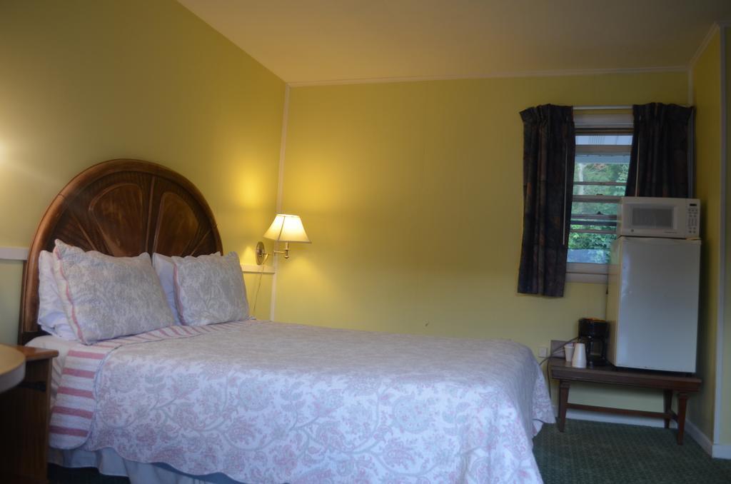 Clinton Motel Екстериор снимка