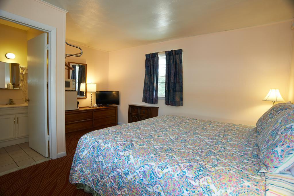 Clinton Motel Екстериор снимка
